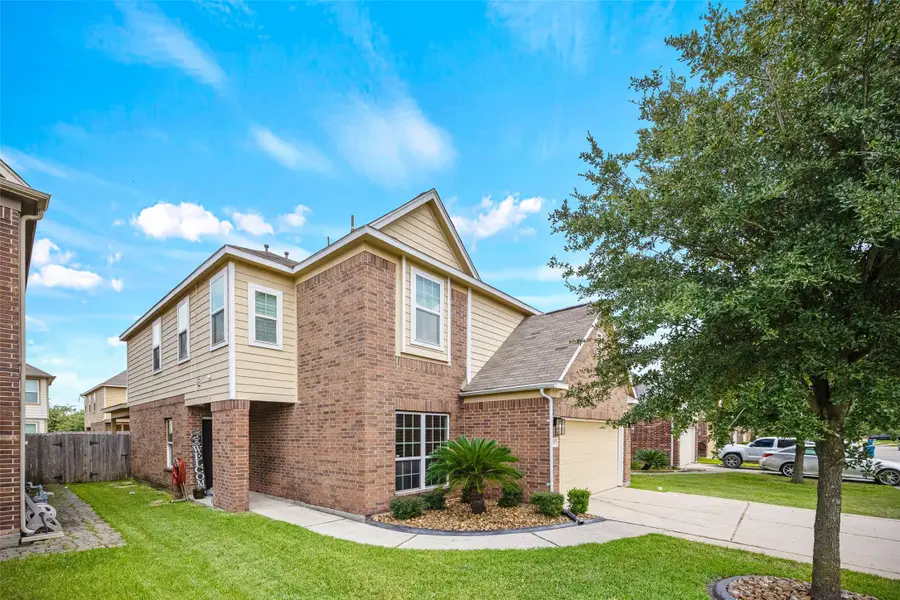 8119 Oat Meadow Trail, Houston, TX 77049 - Image #3