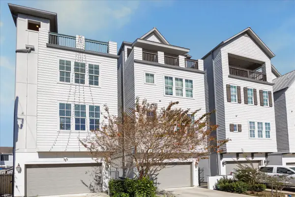 1243 W 15th 1/2 Street, Houston, TX 77008