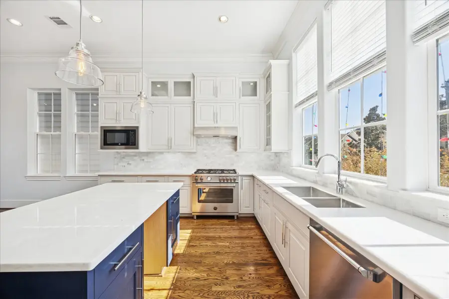 1243 W 15th 1/2 Street, Houston, TX 77008 - Image #3