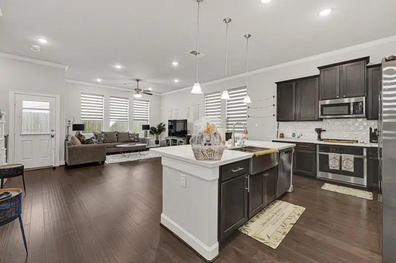 1913 Kirby Landing Drive, Houston, TX 77051 - #1