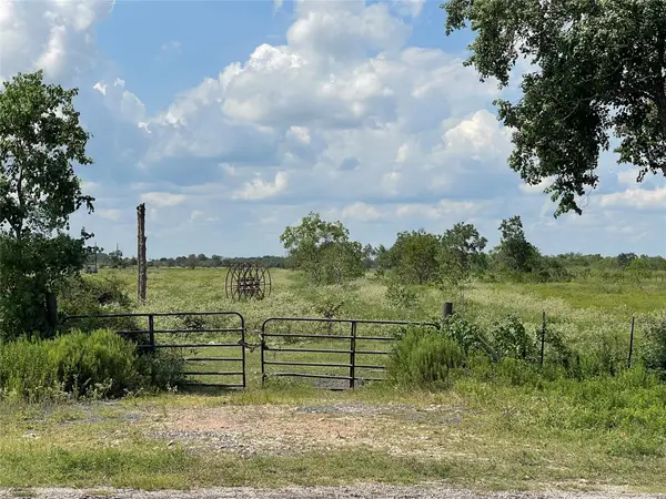 5328 Fm 3013 Road, Sealy, TX 77474