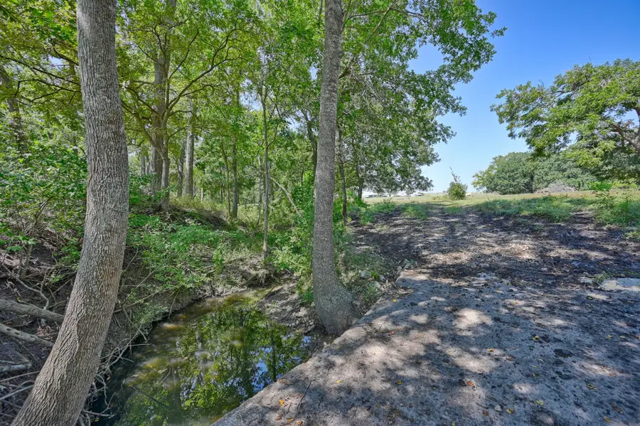 7940 Minarcik Road, New Ulm, TX 78950 - Image #2