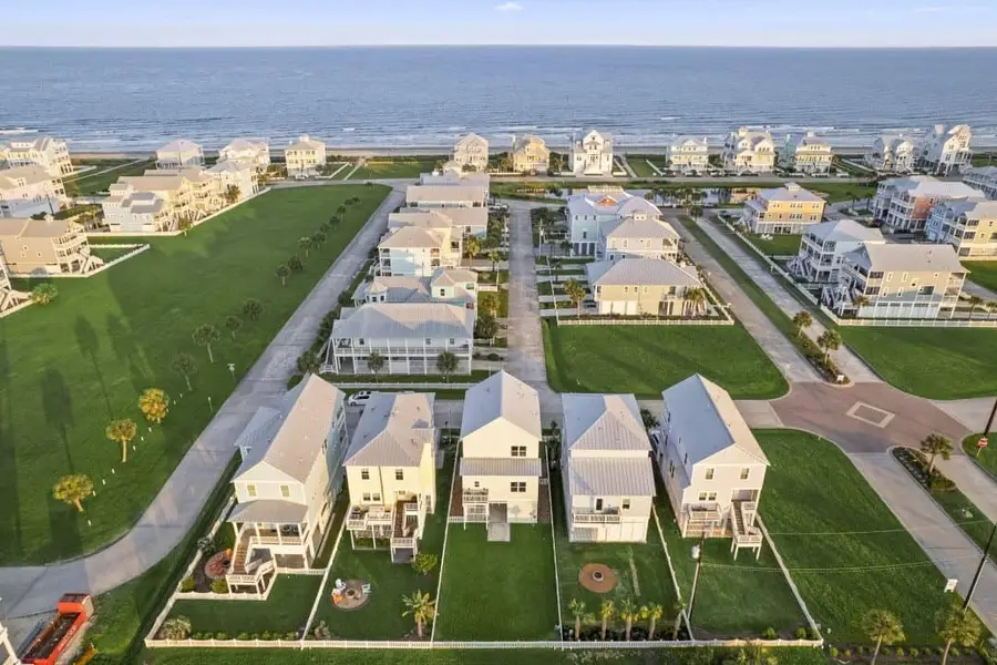 11446 Sea Butterfly, Galveston, TX 77554 - Image #2