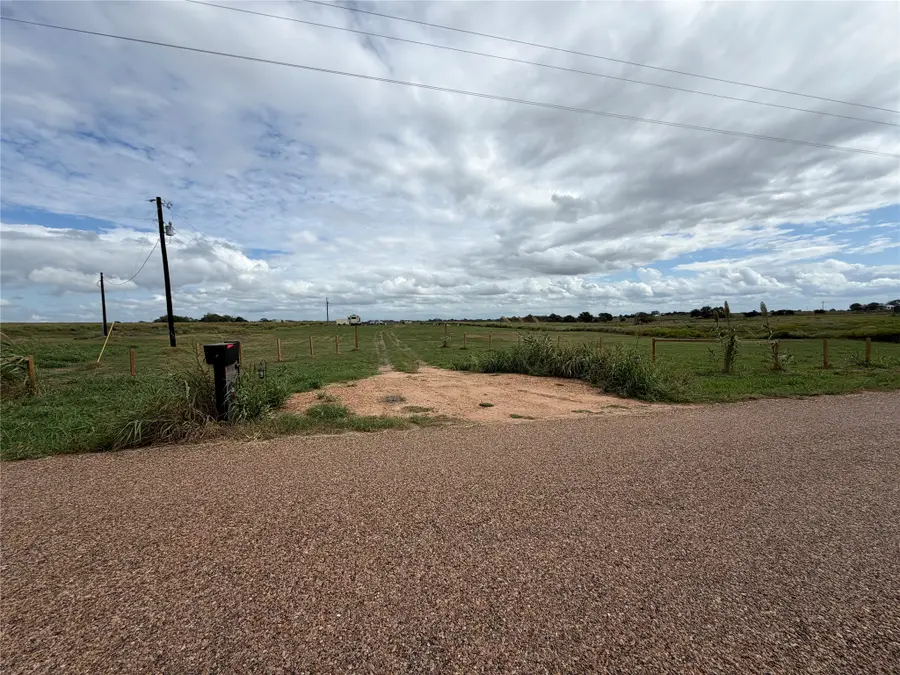 5501 Falke-heinrich Rd Road, Schulenburg, TX 78956 - #2