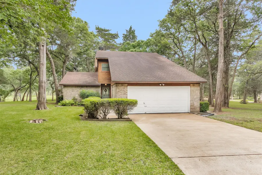 105 Seminole Drive, New Ulm, TX 78950 - #2