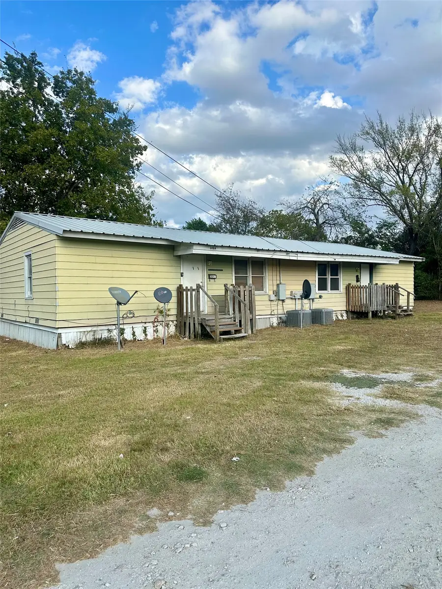 308 N Dallas Street, Groesbeck, TX 76642 - #2