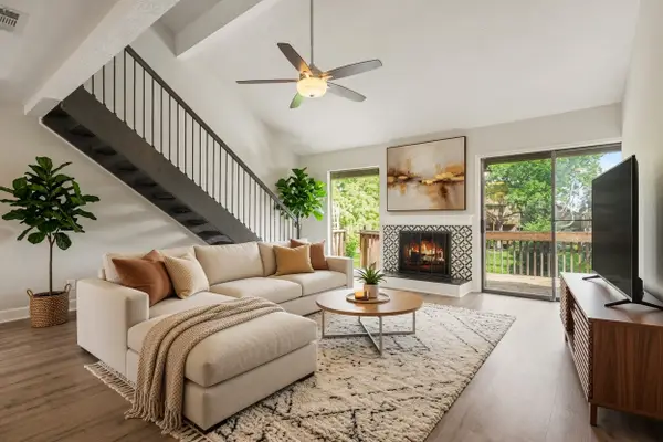 723 Davis Road, League City, TX 77573