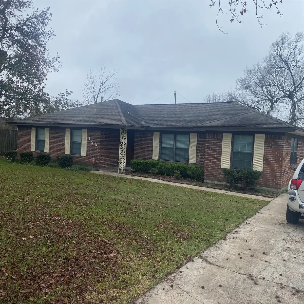 123 Lone Oak Drive, Highlands, TX 77562 - Image #1