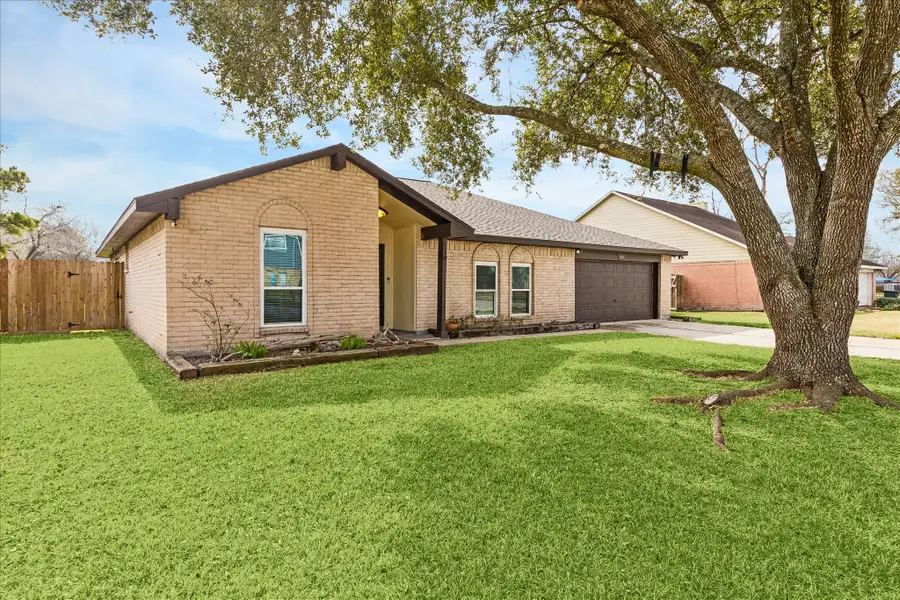 320 Creek Bend Drive, League City, TX 77573 - #2