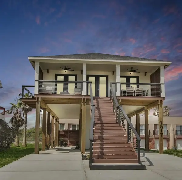 1817 Todville Road, Seabrook, TX 77586