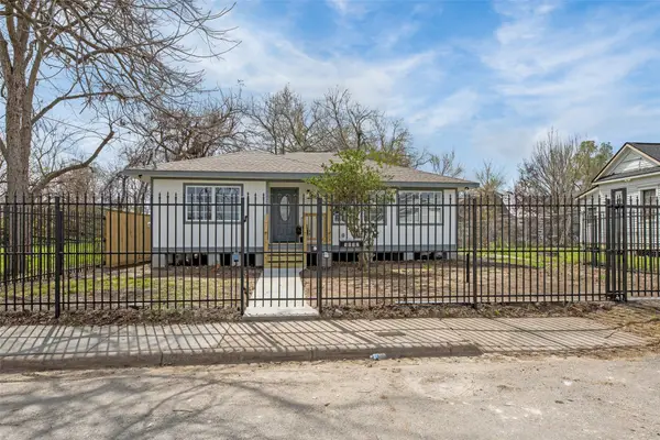 5002 Lelia Street, Hockley, TX 77026