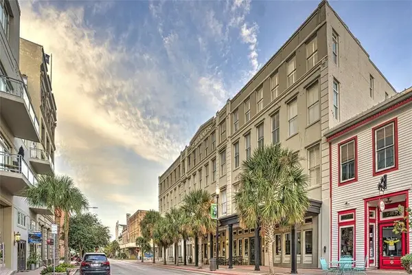 2207 Post Office Street #315, Galveston, TX 77550