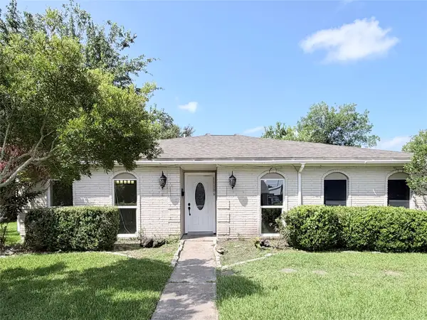 11106 Sageriver Drive, Houston, TX 77089