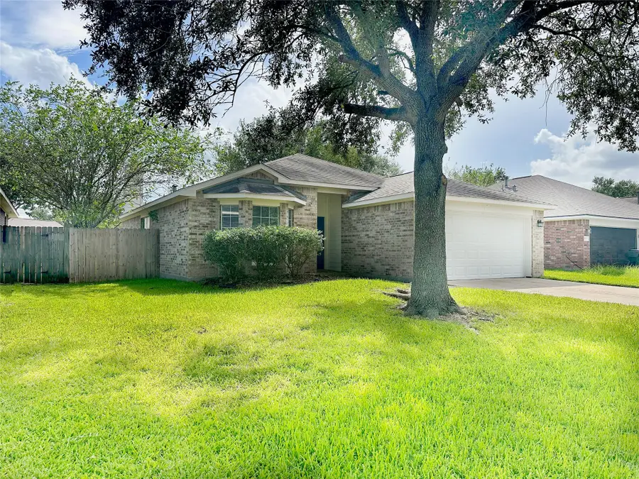 5114 Chasewood Drive, Bacliff, TX 77518 - #2