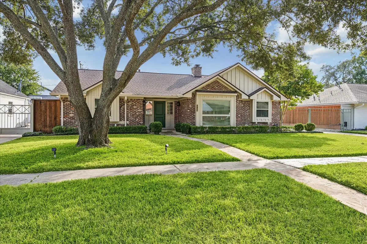 5739 Rutherglenn Drive, Houston, TX 77096 - Image #1