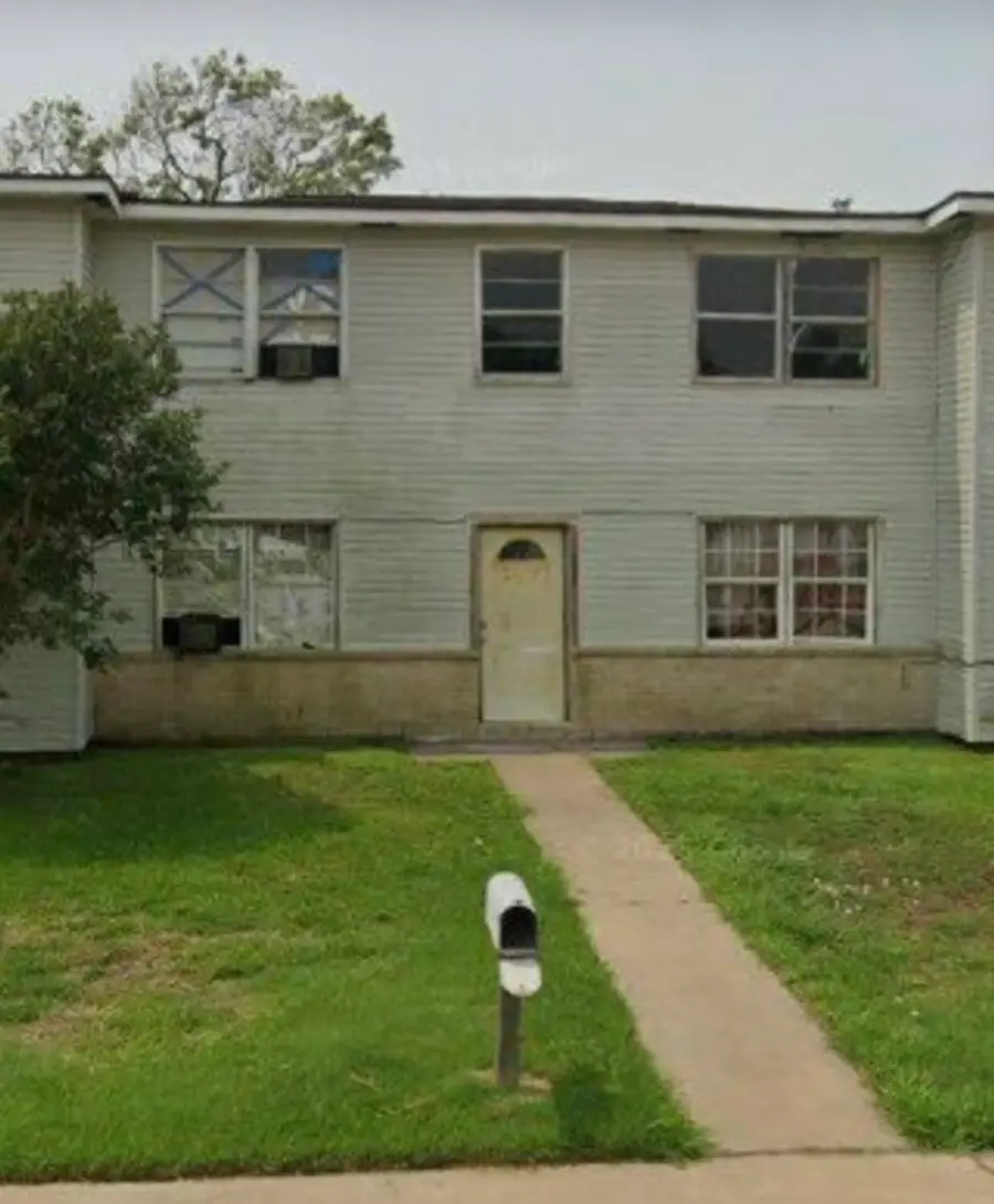 127 W 7th Street, Freeport, TX 77541 - #2