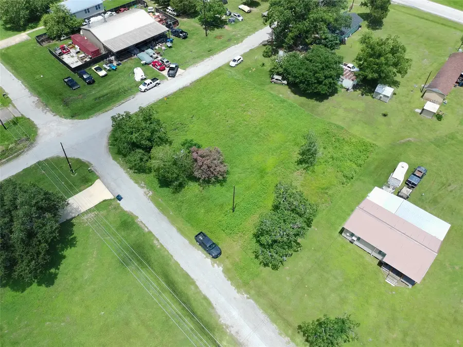 2702 12th Street, Hempstead, TX 77445 - #2