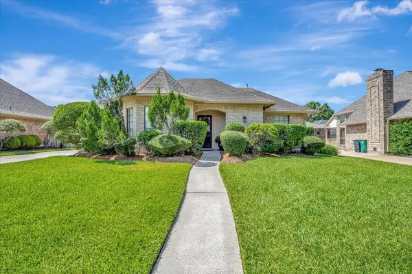 6906 Middlefield Drive, Pasadena, TX 77505