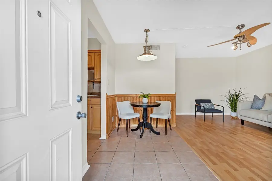 107 E Willowick Avenue #17, Friendswood, TX 77546 - #3