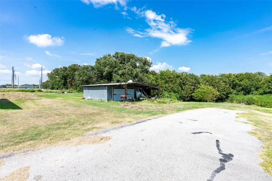 2015 1st Street, High Island, TX 77623 - #3