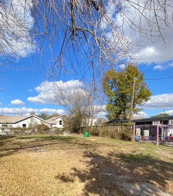 4405 Canal Street, Houston, TX 77011