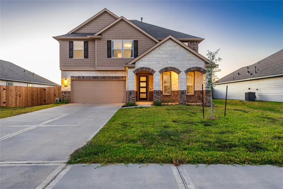 1323 Green Jay Lane, La Marque, TX 77568 - Image #3