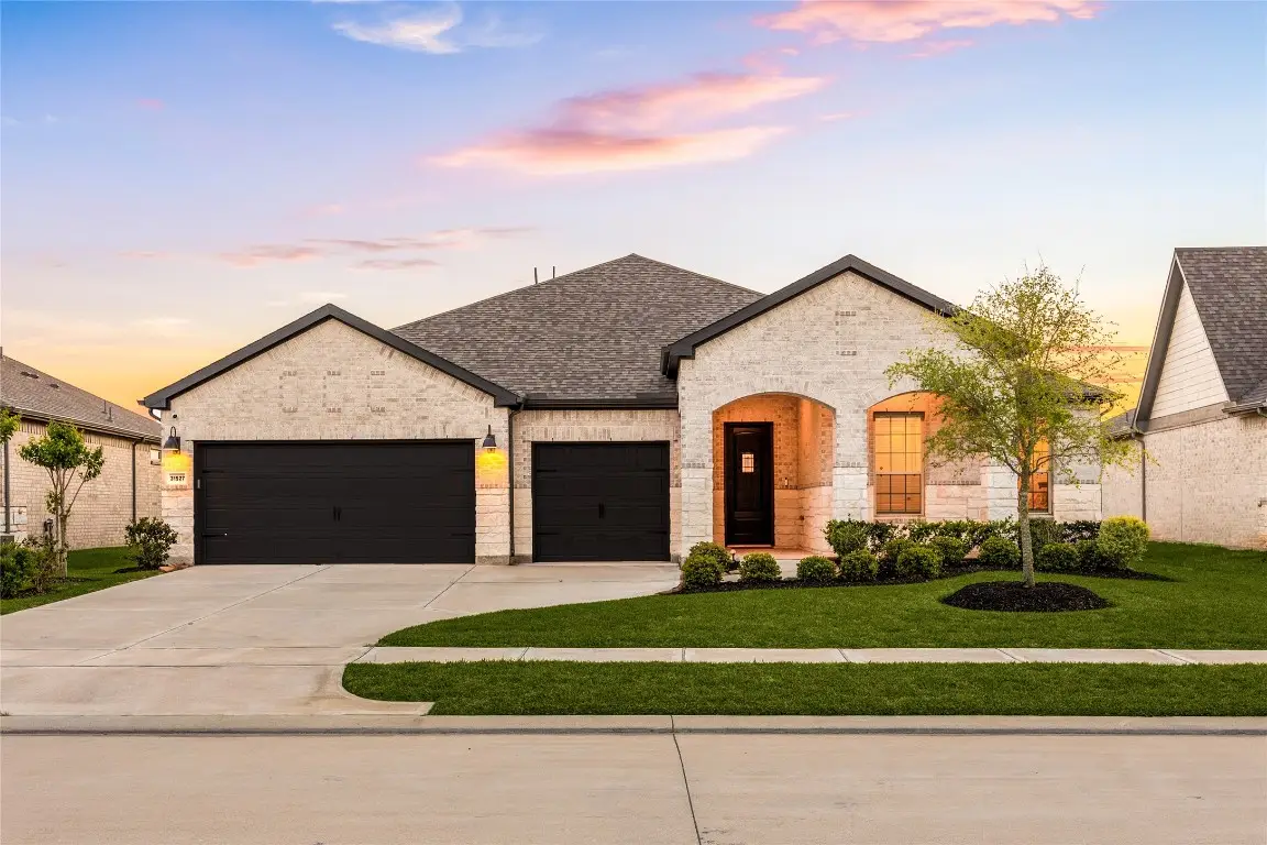 31527 Sunny Banks Court, Fulshear, TX 77441 - #1