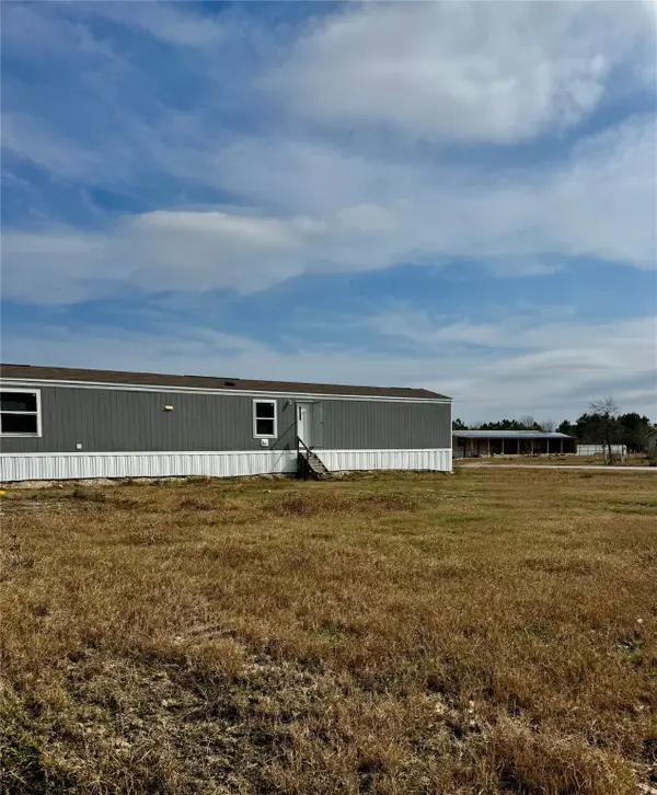 5177 Road 5210, Cleveland, TX 77327