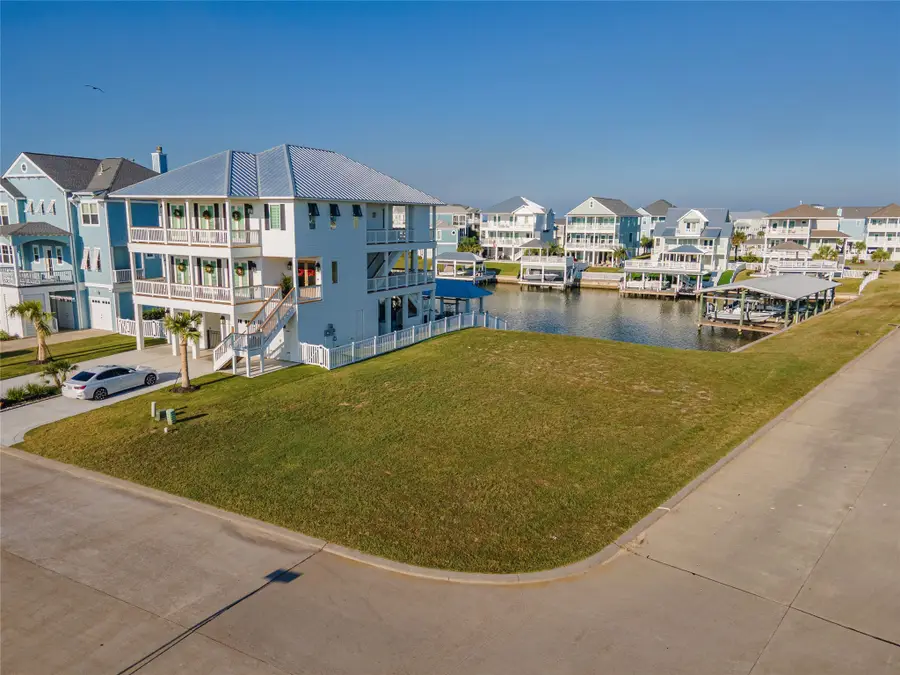 4123 Greenwing Teal Court, Galveston, TX 77554 - Image #2