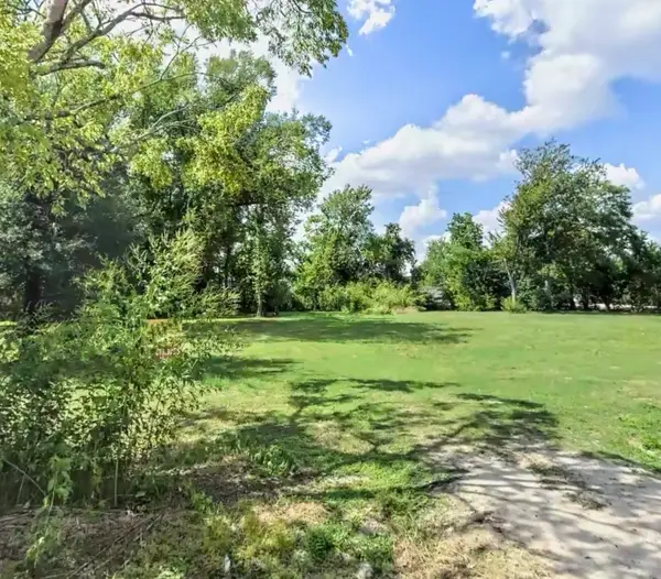 803 W Archer Road, Baytown, TX 77521