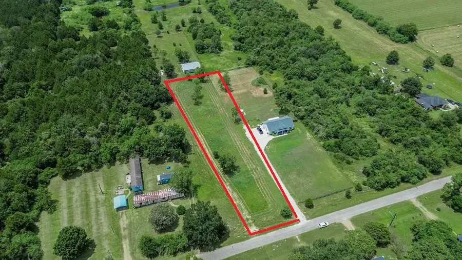 3853 College Street, Sealy, TX 77474 - #2