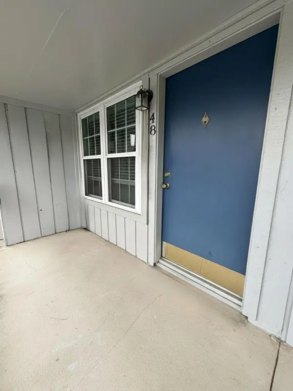 2250 Bering Drive #48, Houston, TX 77057