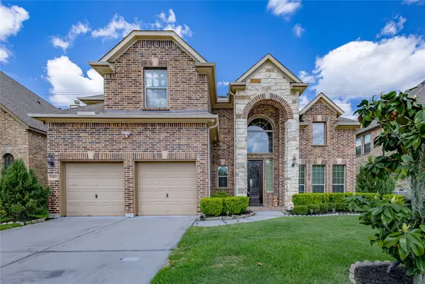 13403 Sunset Bay Lane, Pearland, TX 77584