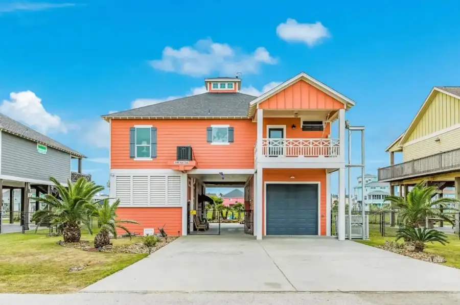 2296 E Crab Street, Crystal Beach, TX 77650 - Image #2