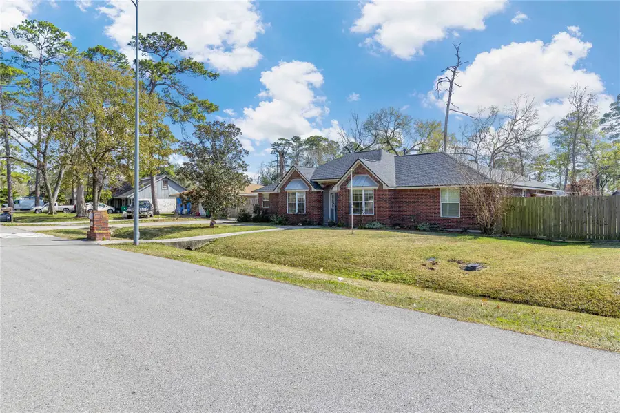 310 Cherry Valley Drive, Huffman, TX 77336 - Image #3