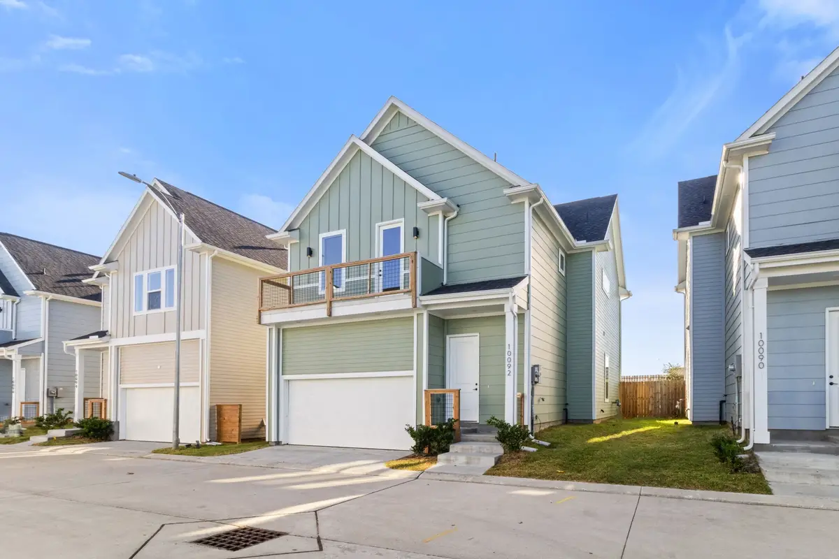 10092 Serrano Park Drive, Houston, TX 77075 - Image #1