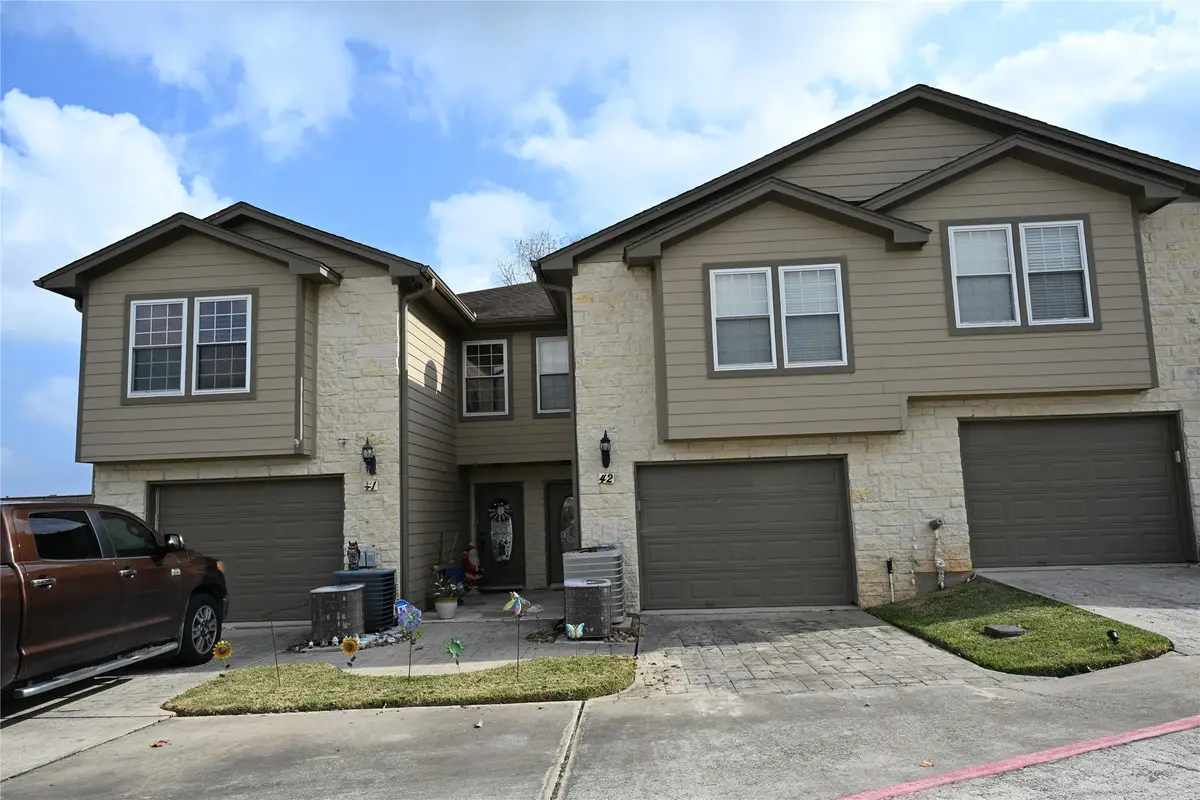 17570 Highway 105 W #42, Montgomery, TX 77356 - Image #1