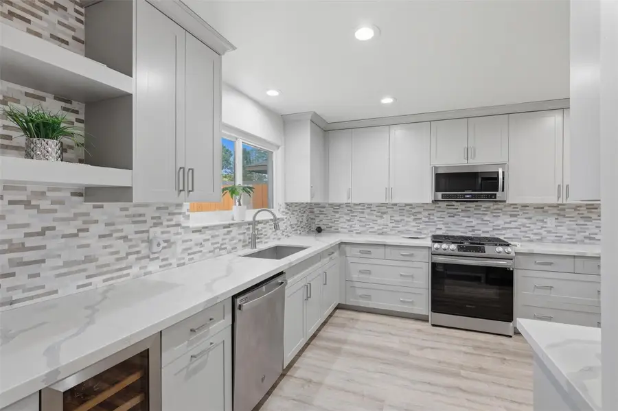12019 Plumbrook Drive, Houston, TX 77099 - #2
