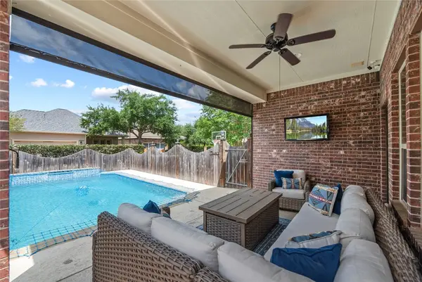 16923 Apple River Drive, Cypress, TX 77433