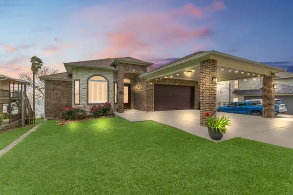 462 Bridgelanding, Onalaska, TX 77360