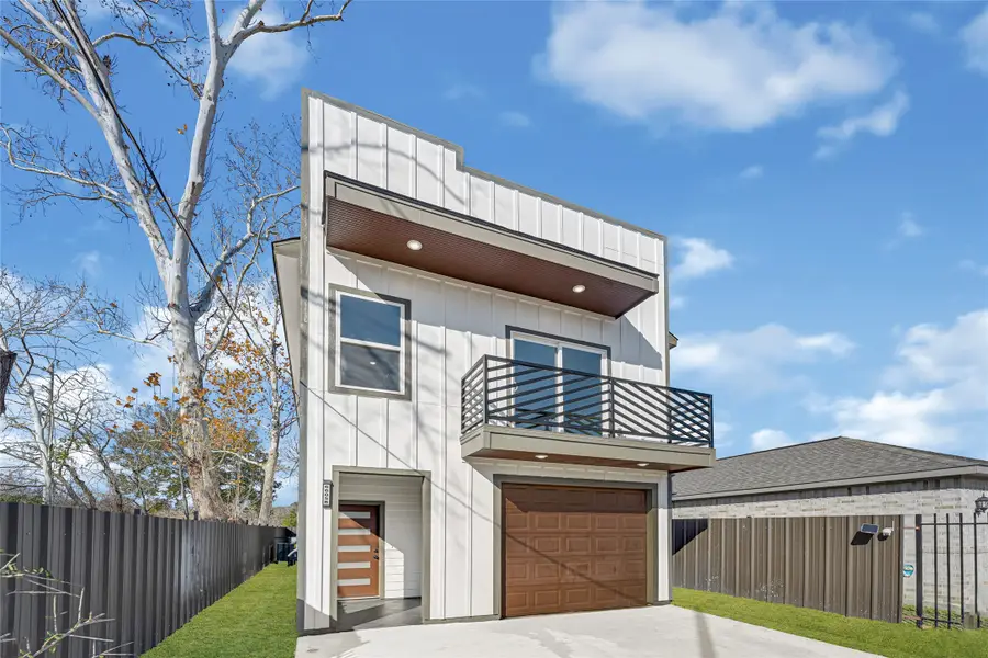 6605 Apollo Street, Houston, TX 77091 - #3