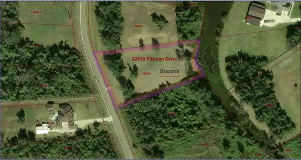 22819 Pittman Drive, Angleton, TX 77515