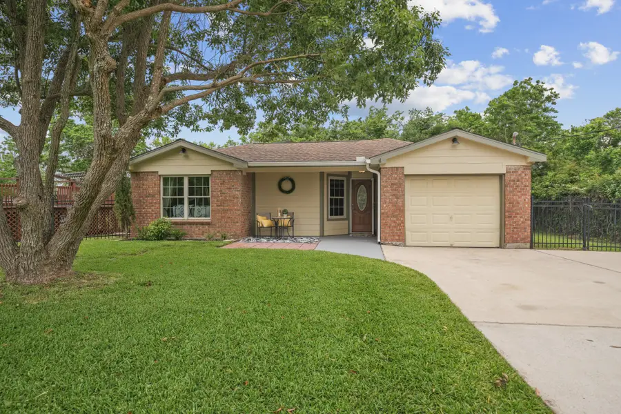 5520 Henley Street, Santa Fe, TX 77510 - #2