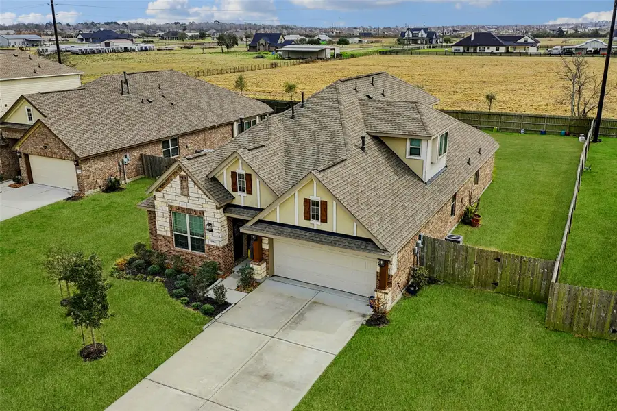 15014 Lake Shore Avenue, Monterey Belvieu, TX 77523 - #2