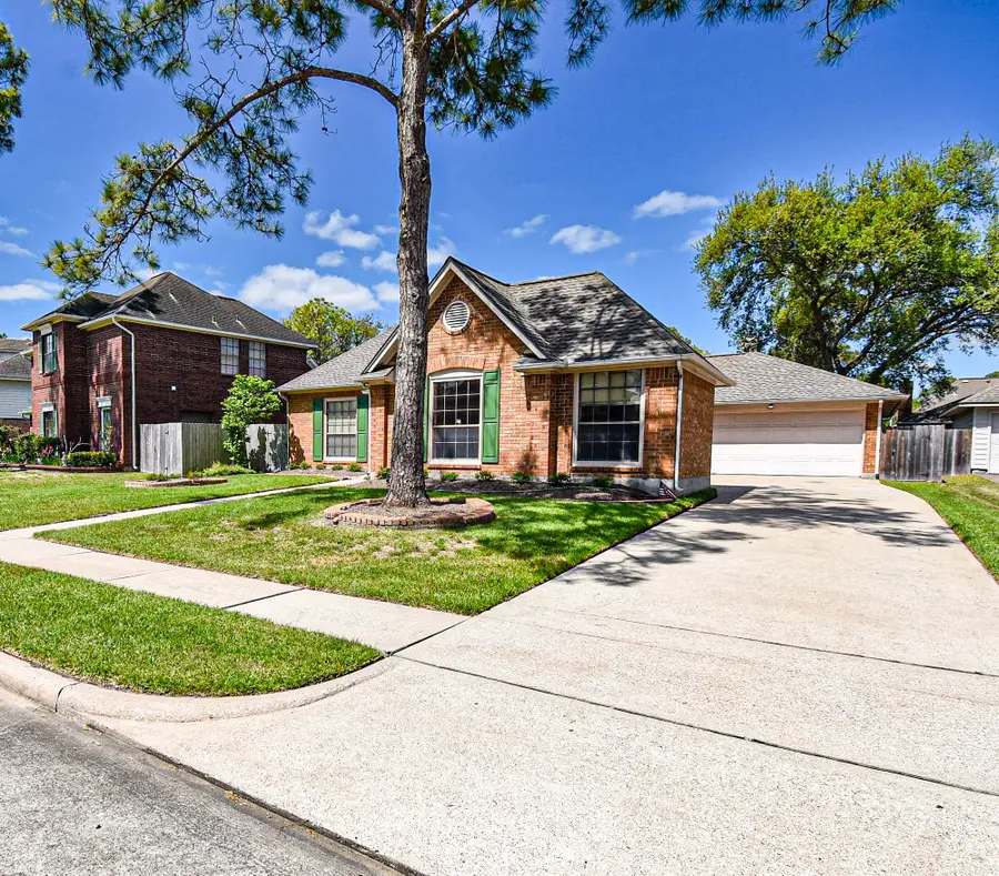 827 Knotty Elmwood Trail, Houston, TX 77062 - #2