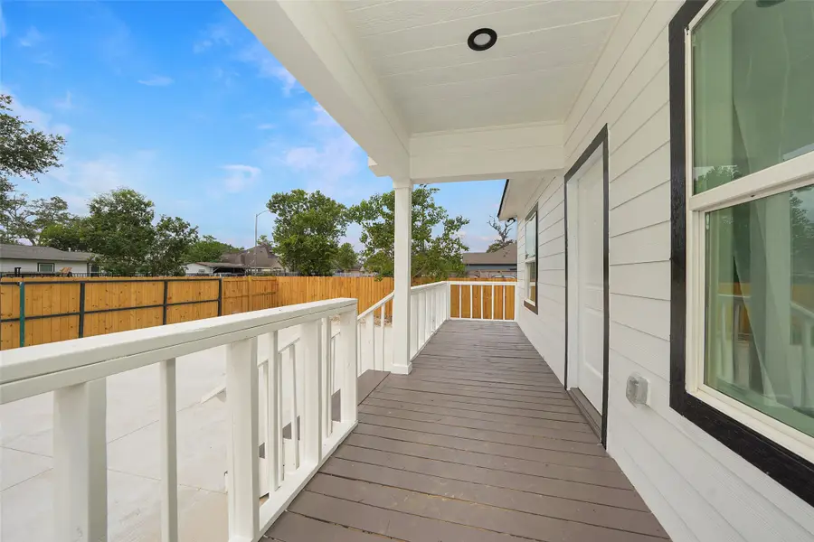 9305 Kentshire Drive, Houston, TX 77078 - Image #3