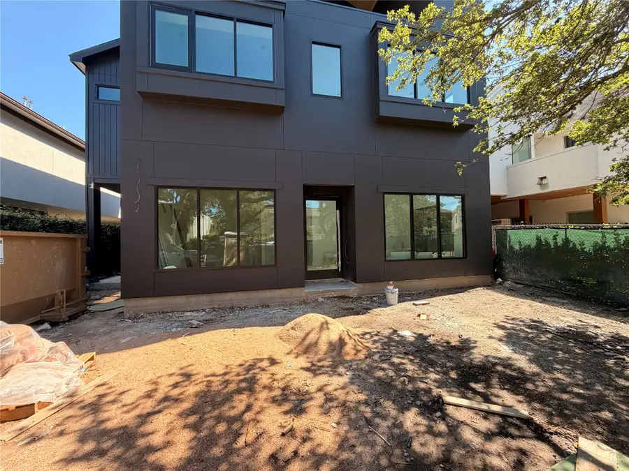 1523 Marshall Street, Houston, TN 77006 - #2