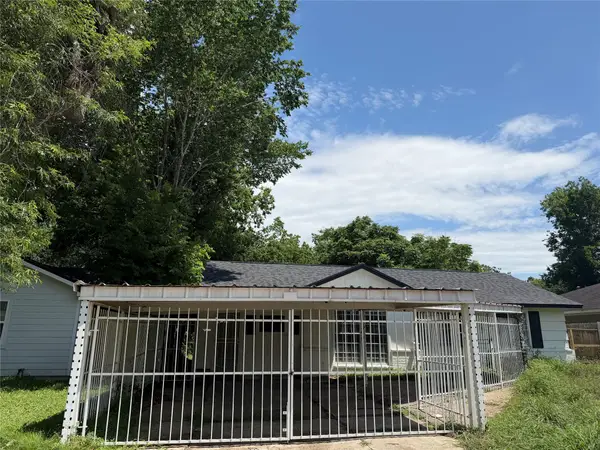 5535 Elmlawn Drive, Houston, TX 77033