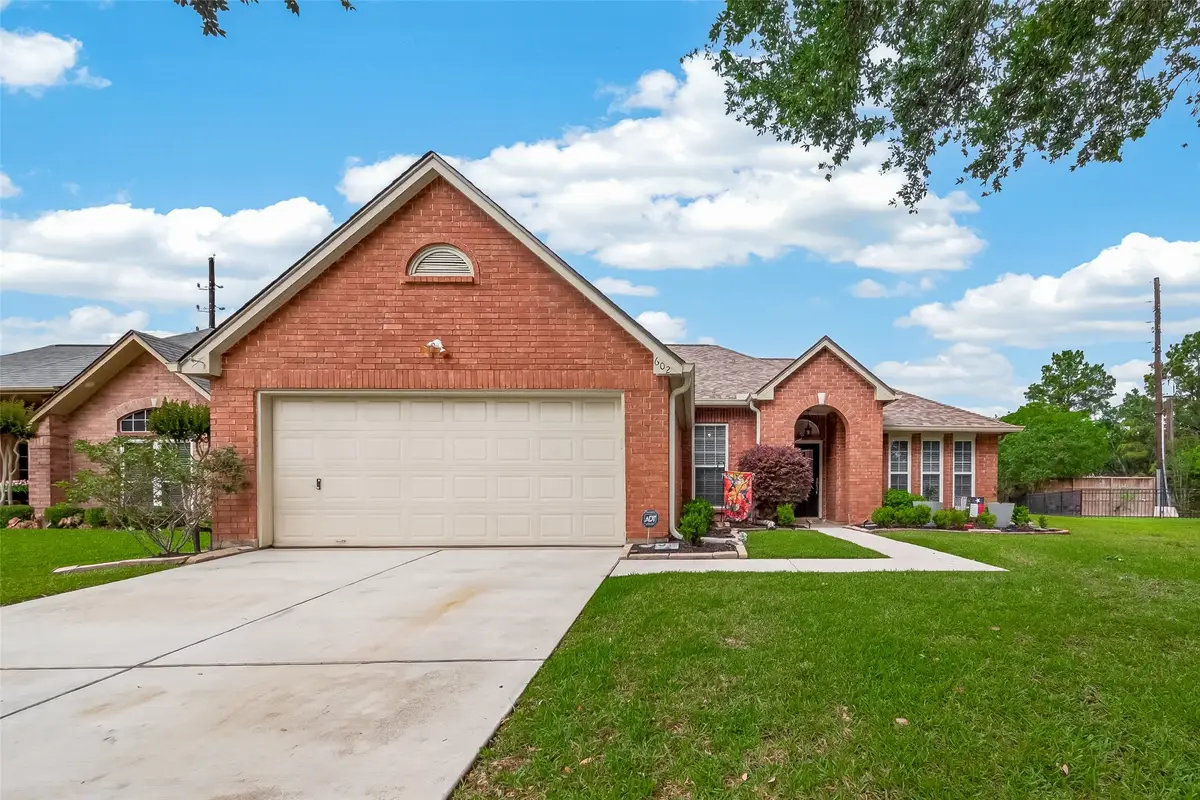 602 W Larkspur Circle, Pearland, TX 77584 - #1