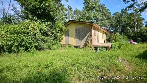 17505 S Lakeview Drive, Splendora, TX 77372